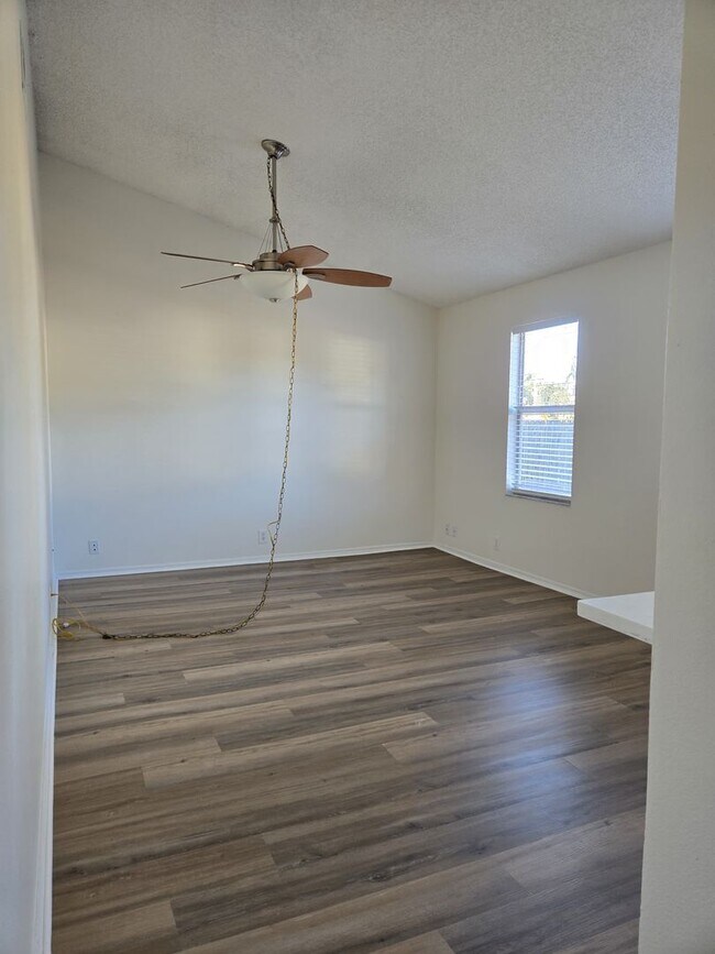 Building Photo - Single Family Home - Orlando