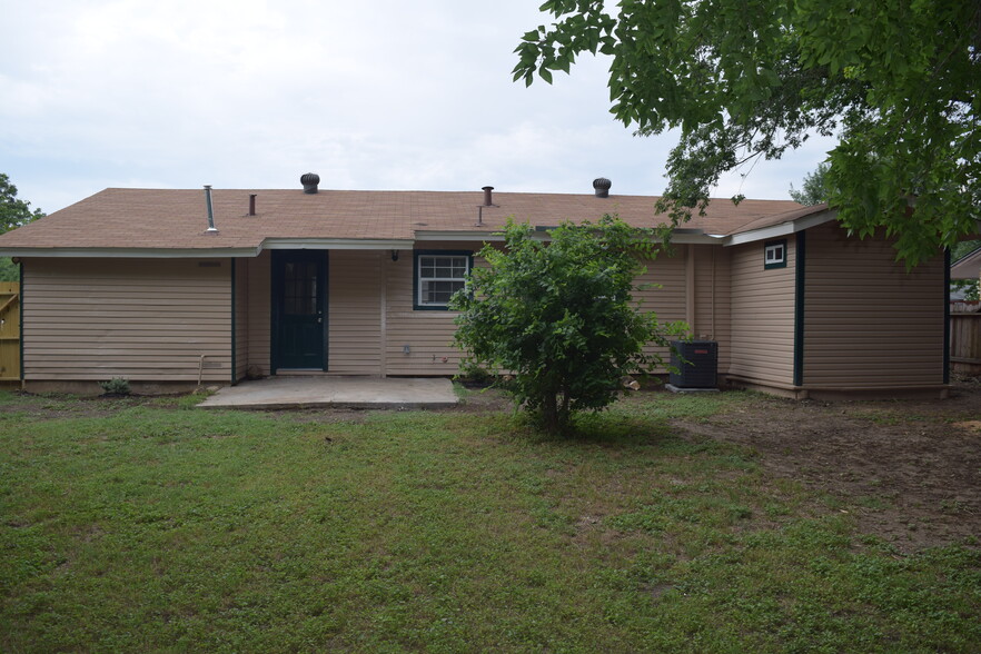 Back View of Property - 5034 Mary Diane Dr