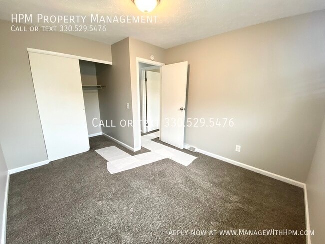 Building Photo - 2047 Zircon St NE