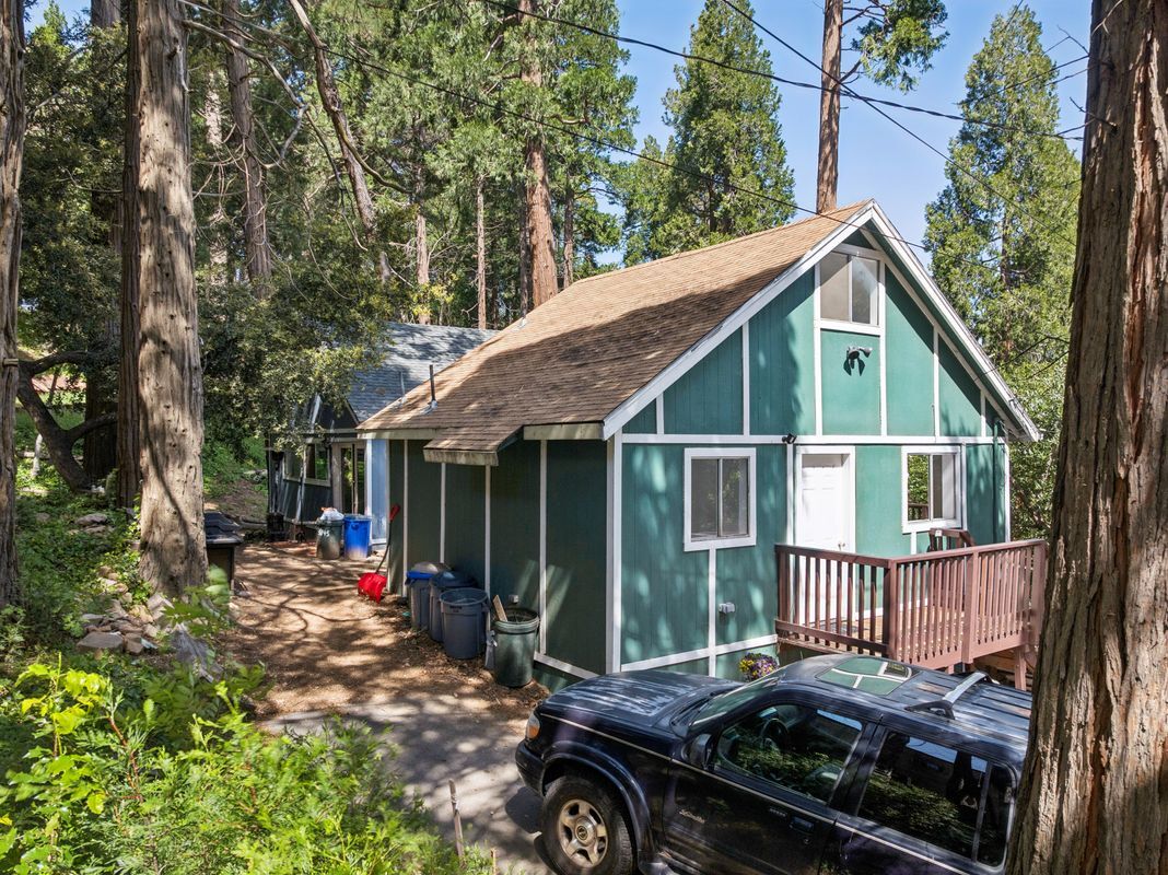 Building Photo - 794 Woodland Rd