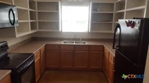 Building Photo - 1112 Jones St