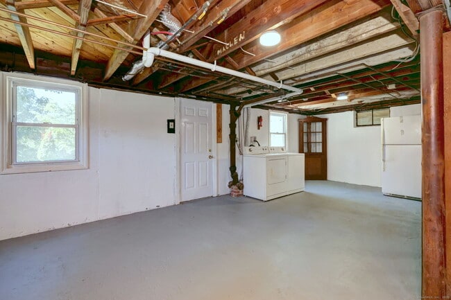 Building Photo - 29 Rangely Dr