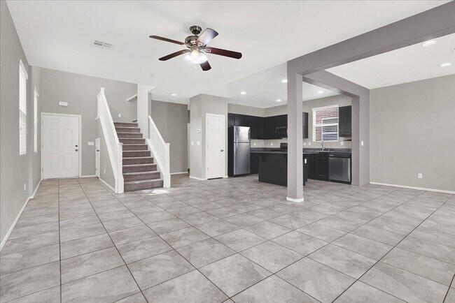 Building Photo - Immaculate 3 Bed / 2.5 Bath Home for Lease...