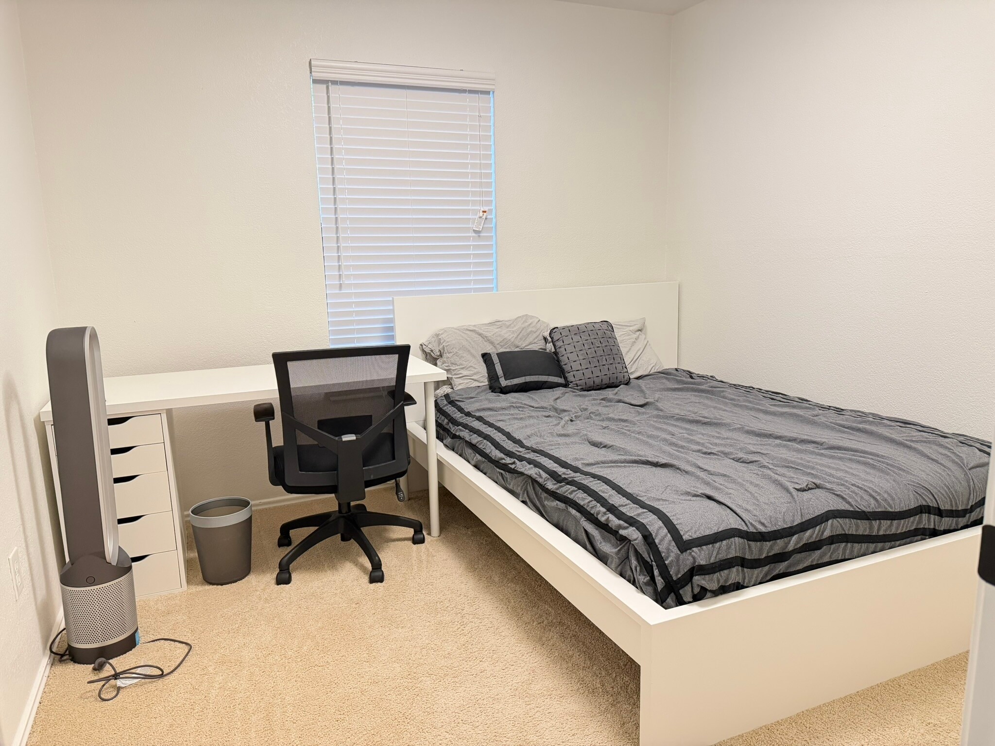 Building Photo - 921 Matilda Dr