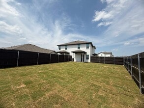 Building Photo - Luxury 2-Story, 3-Bed/ 2.5-Bath Duplex in ...