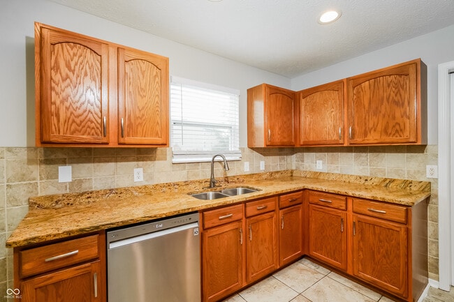 Building Photo - 2361 S Wildflower Ln