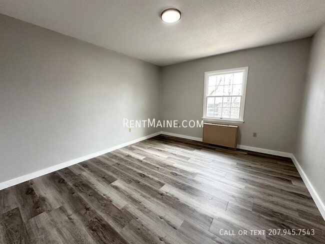 Building Photo - 43 Longrale Park