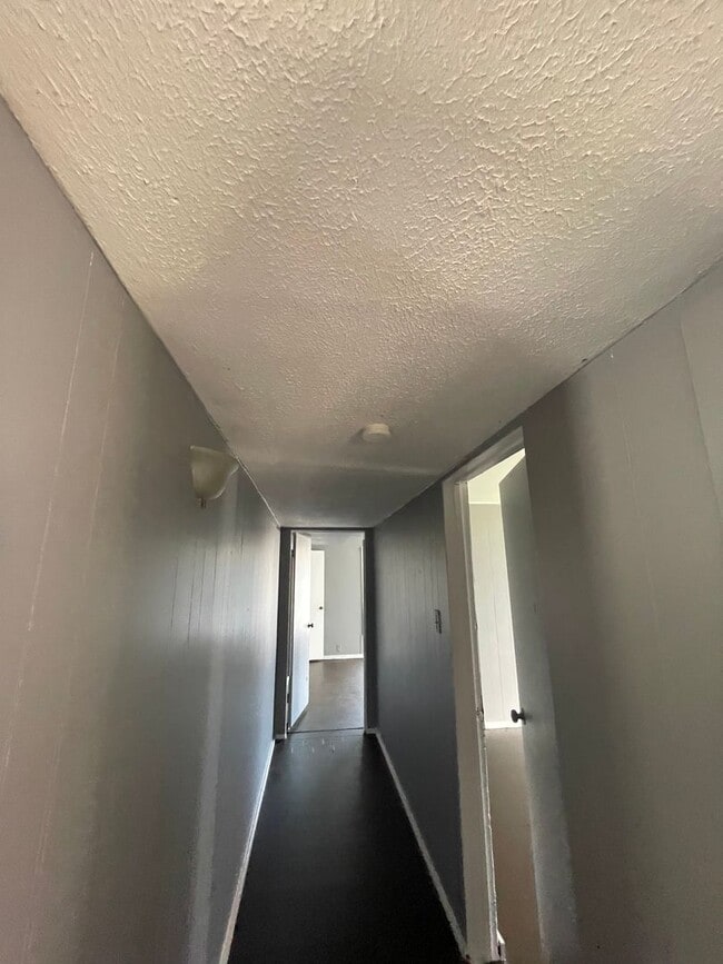 Building Photo - Corner Lot Home – Central City - Corpus Christi, TX