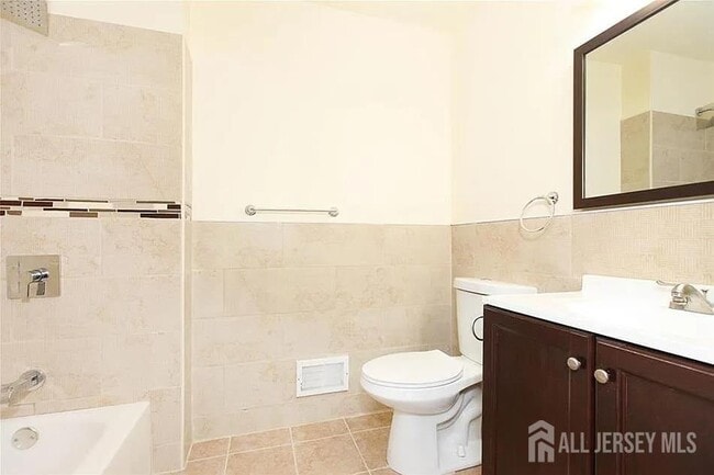 Building Photo - 155 Darwin Ln
