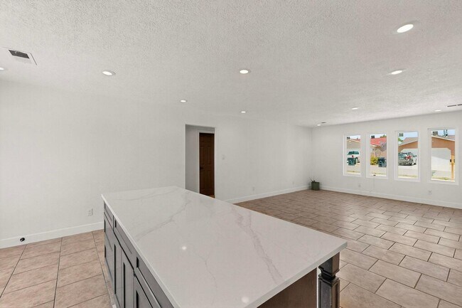 Building Photo - 9218 Alvera Ave SW