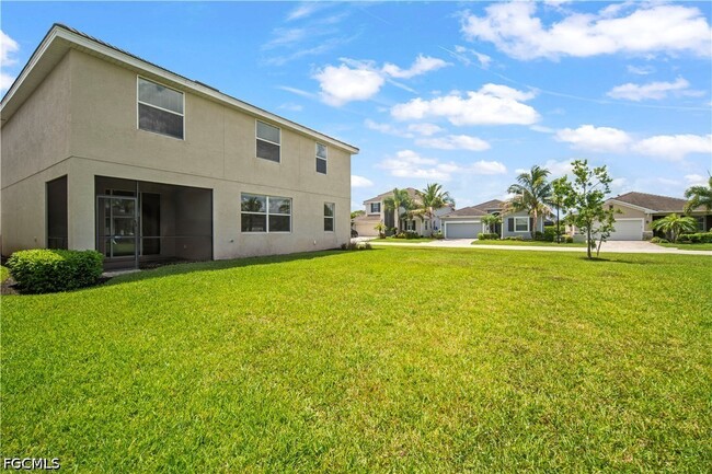Building Photo - 4234 Bluegrass Dr