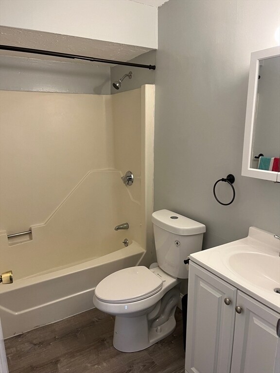 Building Photo - 225 Danforth St