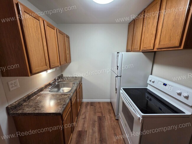 Building Photo - Spacious 1 bedroom condo in Highland