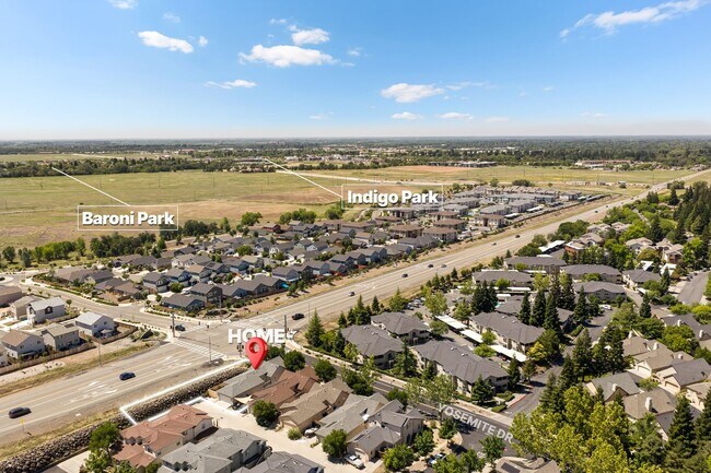 Building Photo - 1459 Yosemite Dr