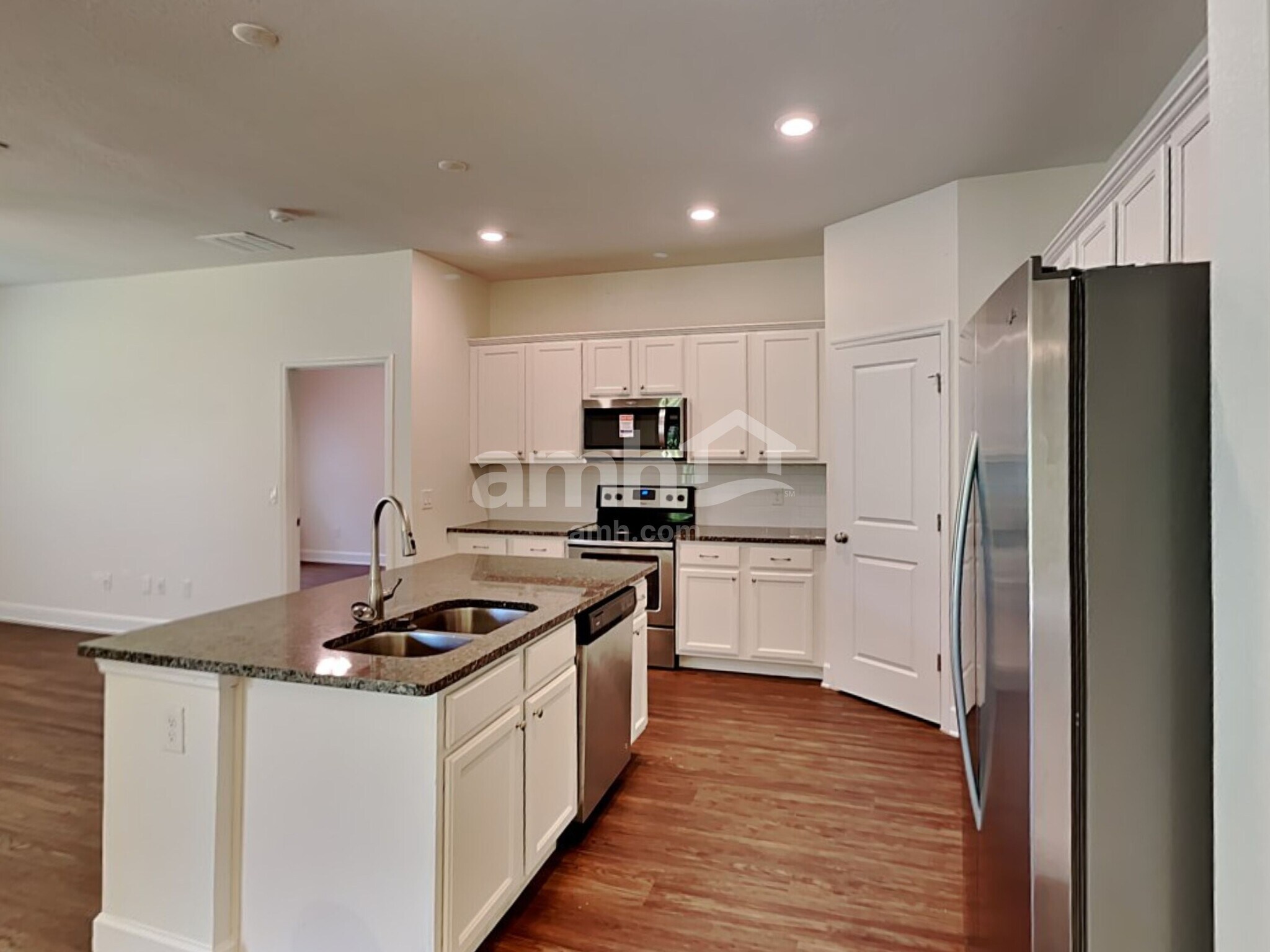 Building Photo - 233 Crestrun Loop