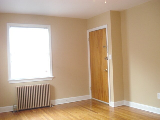 Primary Photo - 812 Greenwood Cir