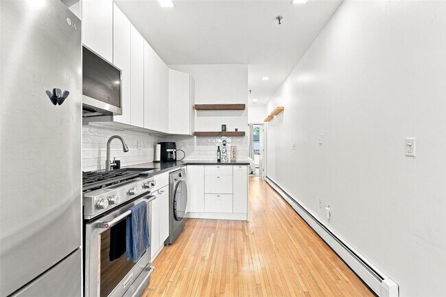 Building Photo - 554 Observer Hwy