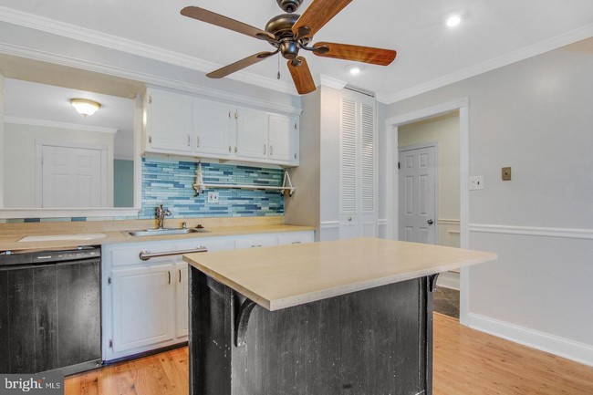 Building Photo - 306 Kidwelly Ct