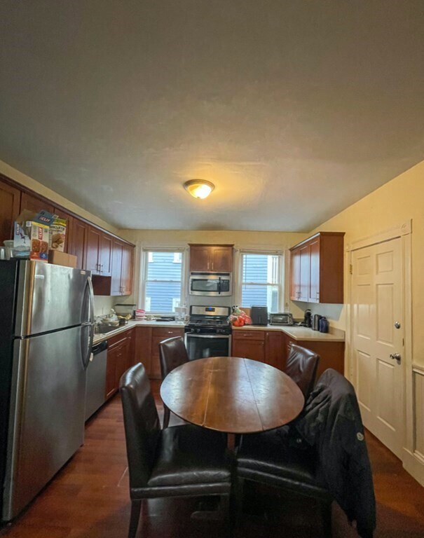 Building Photo - 41 Parker Hill Ave