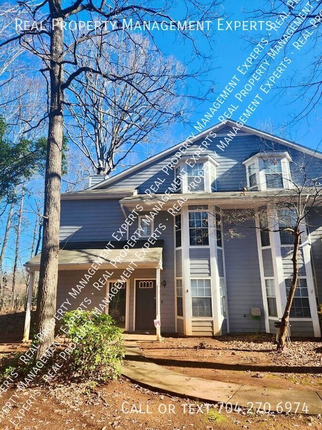 Primary Photo - Charming 3BR/2BA Townhouse in Charlotte!