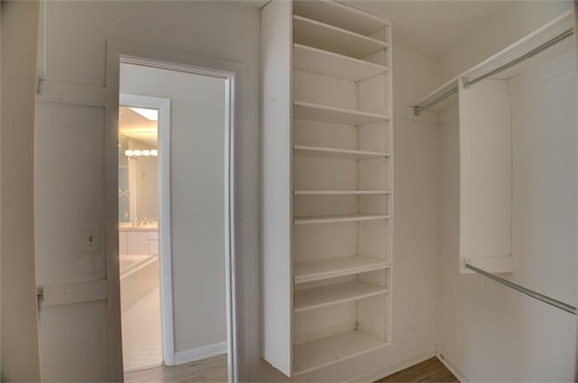 Building Photo - Beautiful Ranch-Style Rental in Marion Gardens!