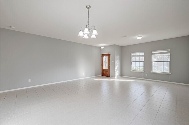 Building Photo - 502 Mornington Ln