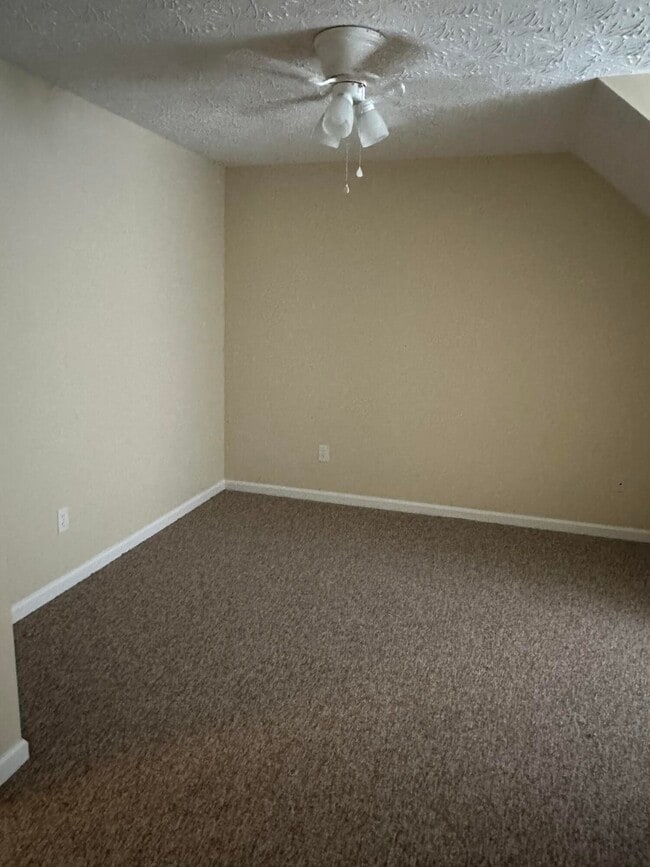 Building Photo - 1021 Excel Ct