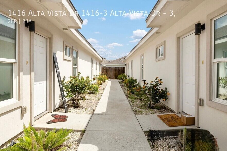 Building Photo - 1416 Alta Vista Dr