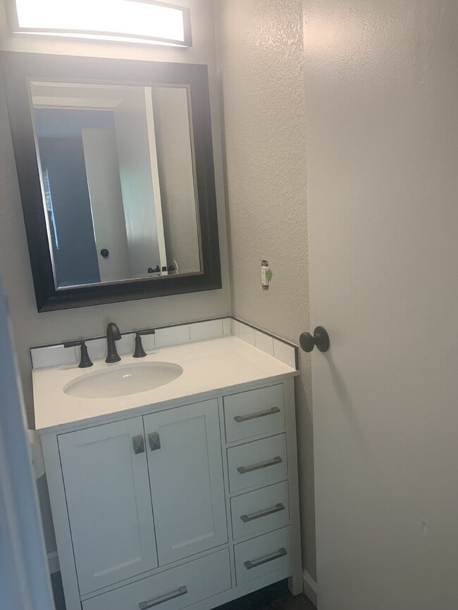 Building Photo - "Charming 3-Bed, 2-Bath Retreat with 1,280...
