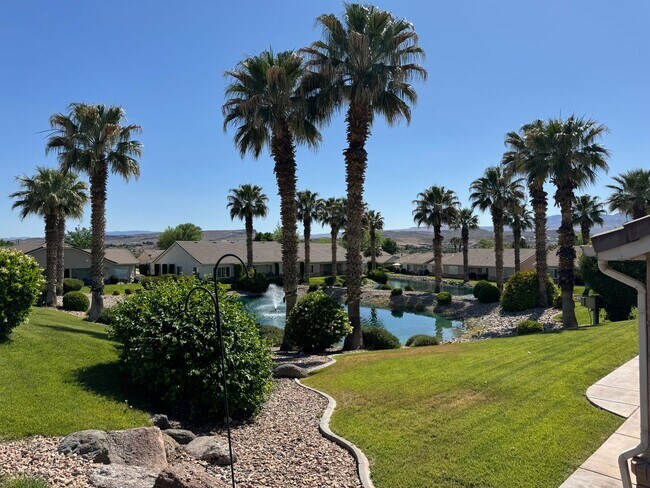 Building Photo - Paradise Cove Home!