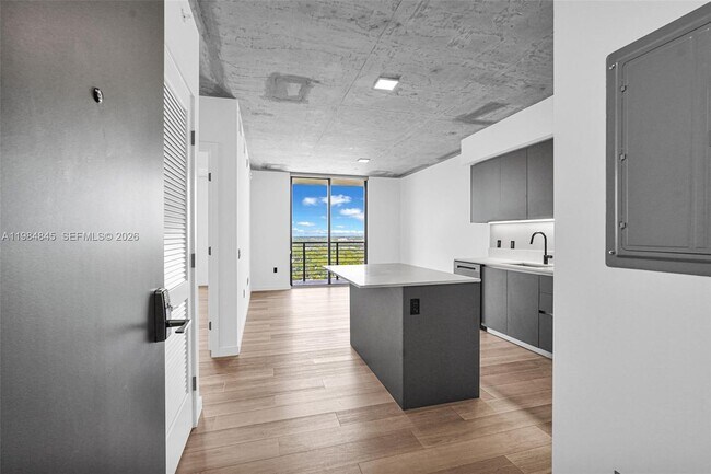 Building Photo - 307 SW 5th St