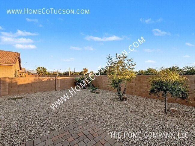 Building Photo - 11675 W Vanderbilt Farms Way