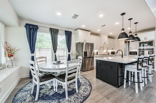 Building Photo - 27208 Starry Oaks Dr