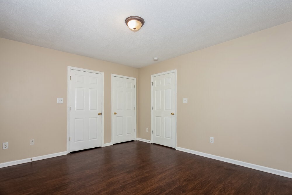 Building Photo - 103 Doree Ln