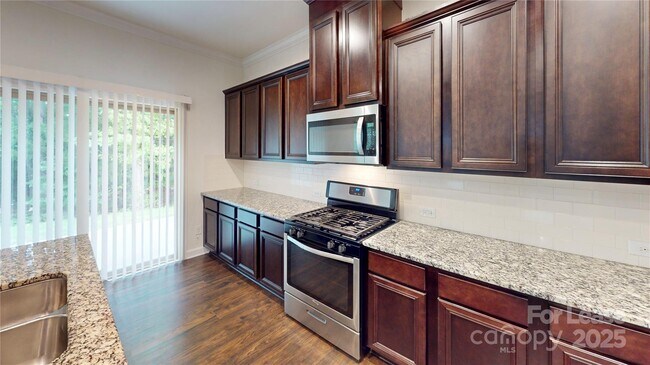 Building Photo - 4523 Collingham Dr