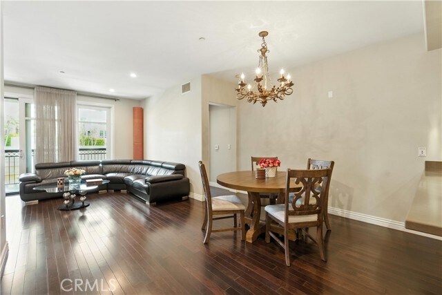 Building Photo - 403 Caruso Ave
