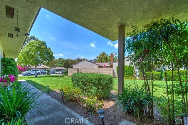 Building Photo - 17252 Citron