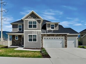 Building Photo - 2054 E Silverado Ln