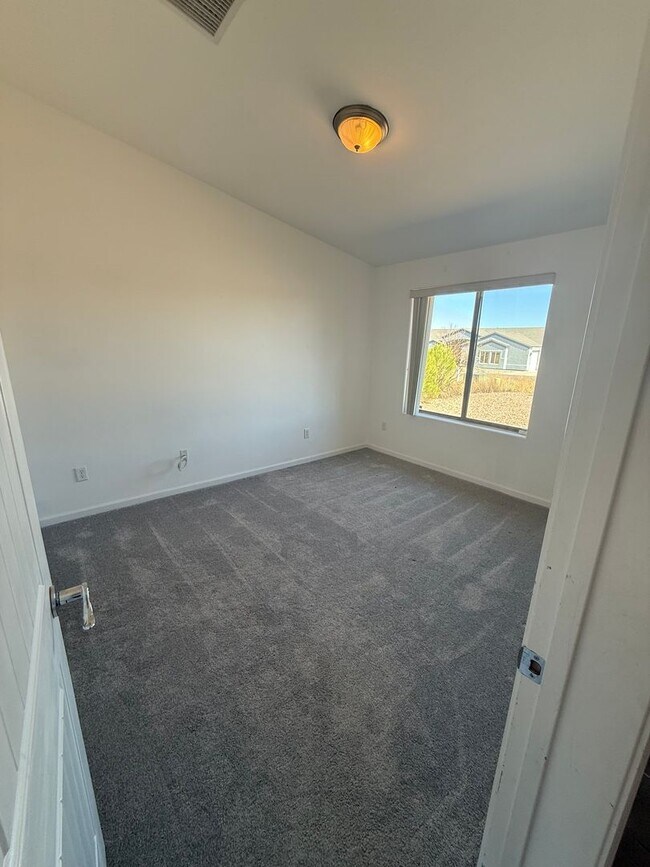 Building Photo - 4228 S Morning Glory Ct