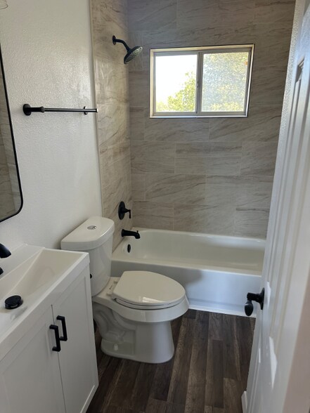 Building Photo - 1705 NW 48th St