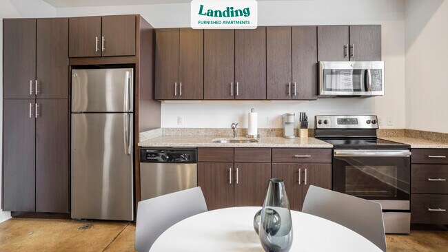 Building Photo - 120 19th St N