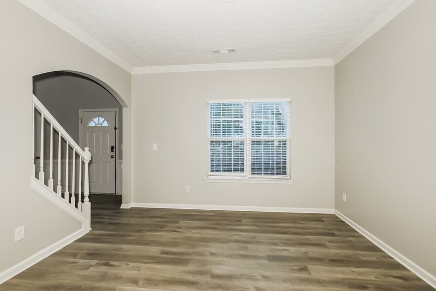 Building Photo - 135 Greenland Dr