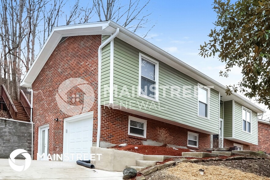 Building Photo - 9104 Royal Oak Dr