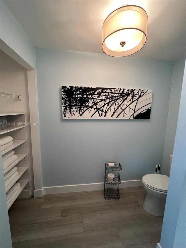 Building Photo - 7328 Pebble Beach Rd