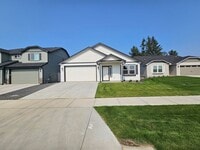 Building Photo - New Premiere Build! October Rent Free