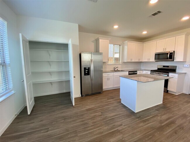 Building Photo - 21114 Dolphin Bay Ln