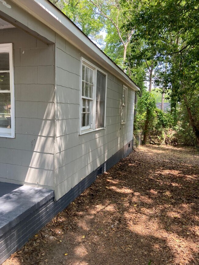 Building Photo - **ON HOLD** 2 Bedroom / 1 Bathroom Home for Rent in Columbus, GA***