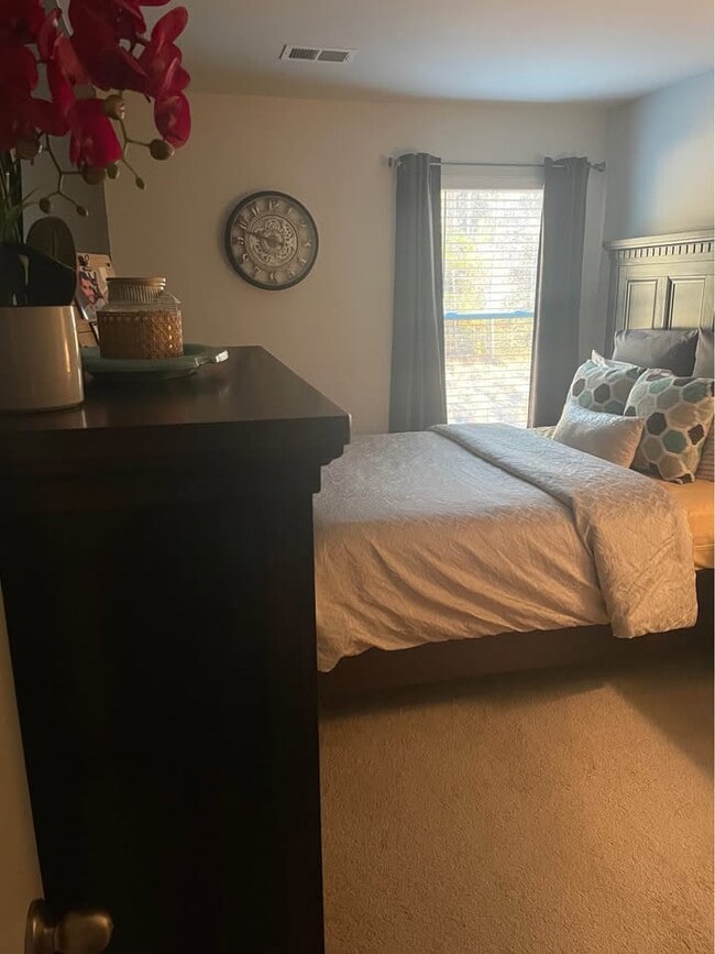 Building Photo - 830 Quaint Parish Cir