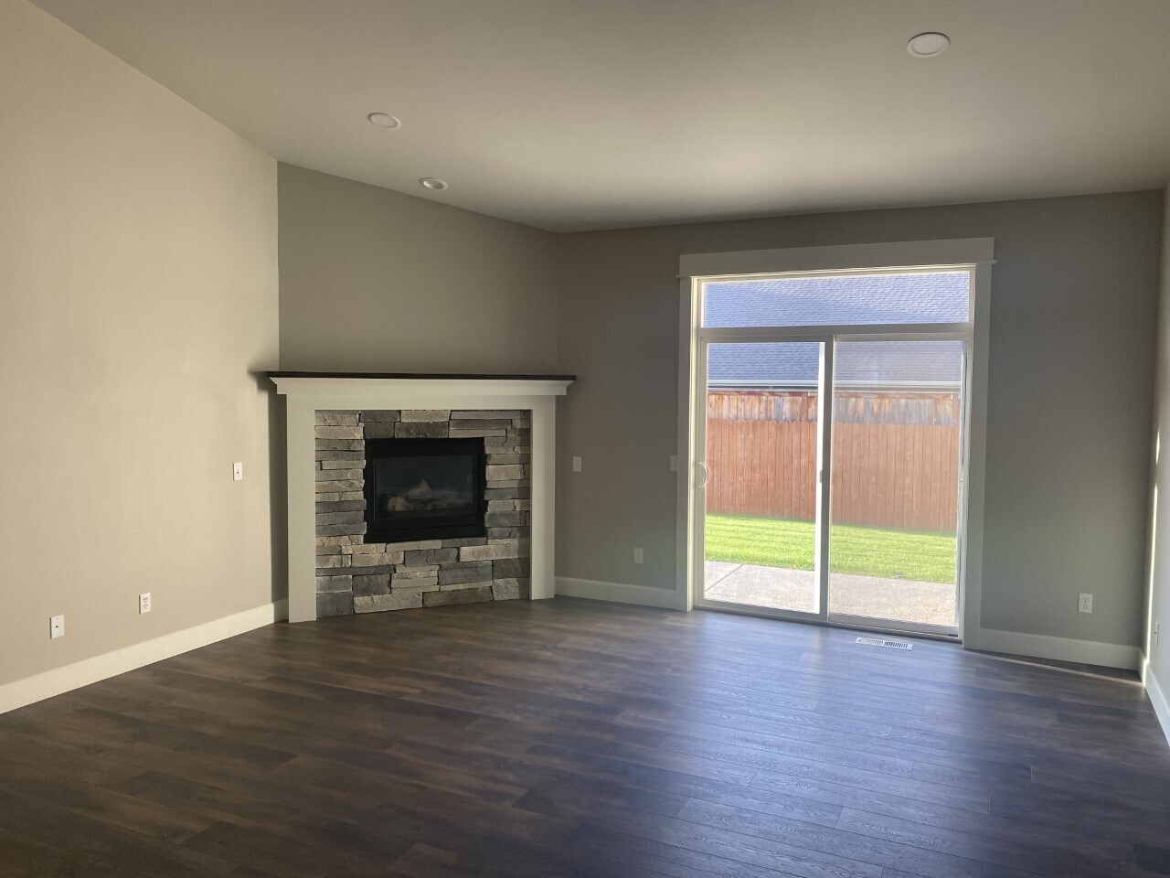 Living Room - 1706 E Ashford Way