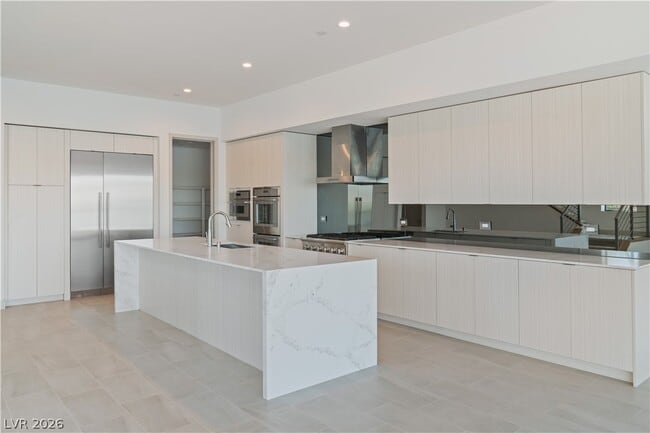 Building Photo - 66 Lakefront Dr